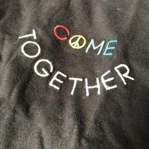 BRAND NEW T-SHIRT BY ARIZONA CO